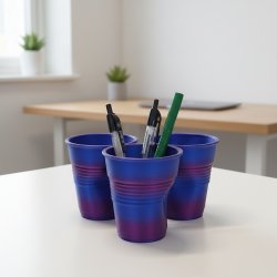 "Krllet Plastik Kop" pen holder